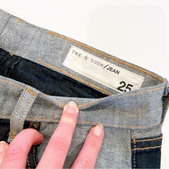 RAG & BONE JEANS // size 25 - Picture 2 of 4
